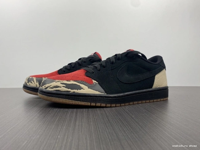 Rep SoleFly Carnivore Jordan 1 x Low Air DN3400-001 0822